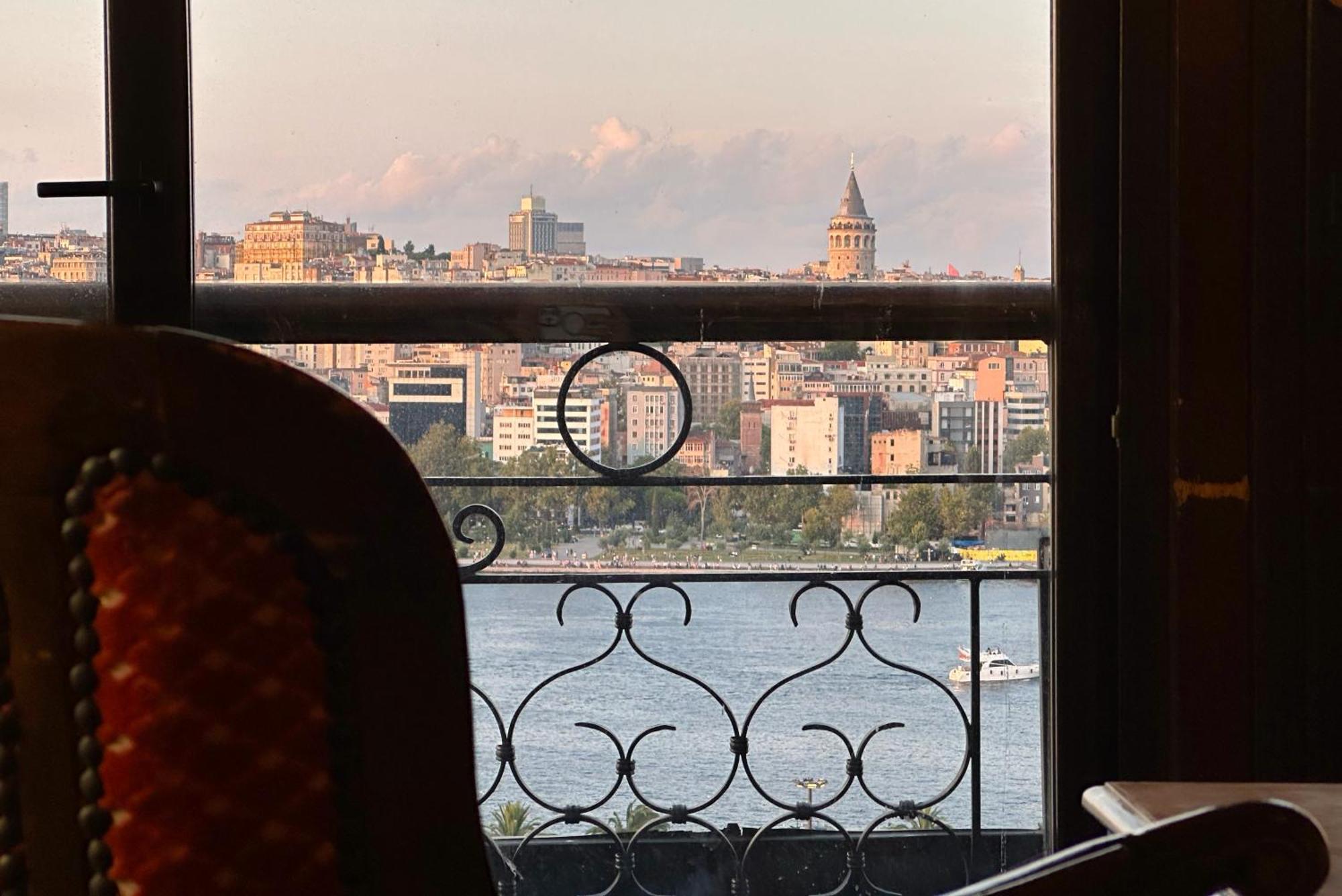 The Halic Bosphorus Hotel Istanbul Exterior photo